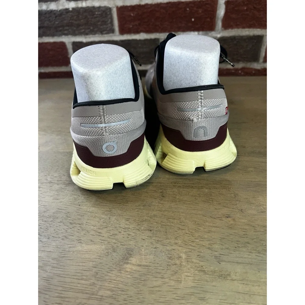 On Cloud OC X 3 Running Shoes Fog/Hay Colorway Sneakers Men's Size 11.5